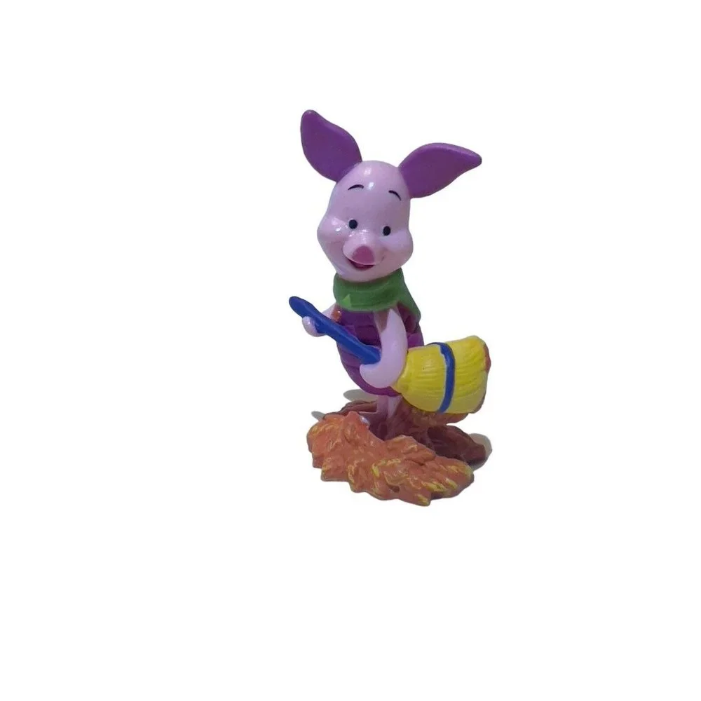 Disney 3”x1.5” Piglet Sweeping Leaves Broom‎ Applause VTG PVC Cake Topper Figure